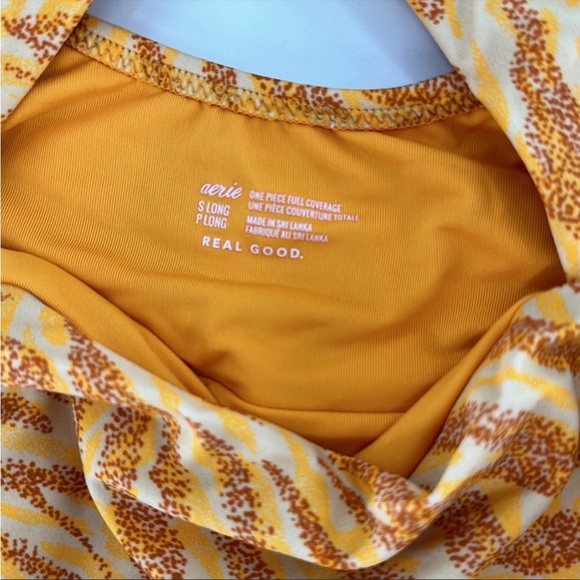 Aerie twist front cut out swimsuit - Small long - Picture 8 of 9